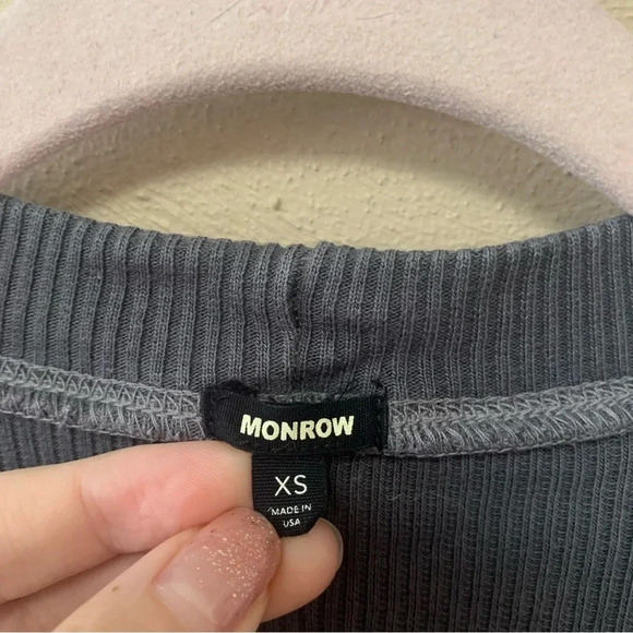 Monrow Ribbed Gray Cardigan With Wooden Buttons Size XS - Picture 5 of 6